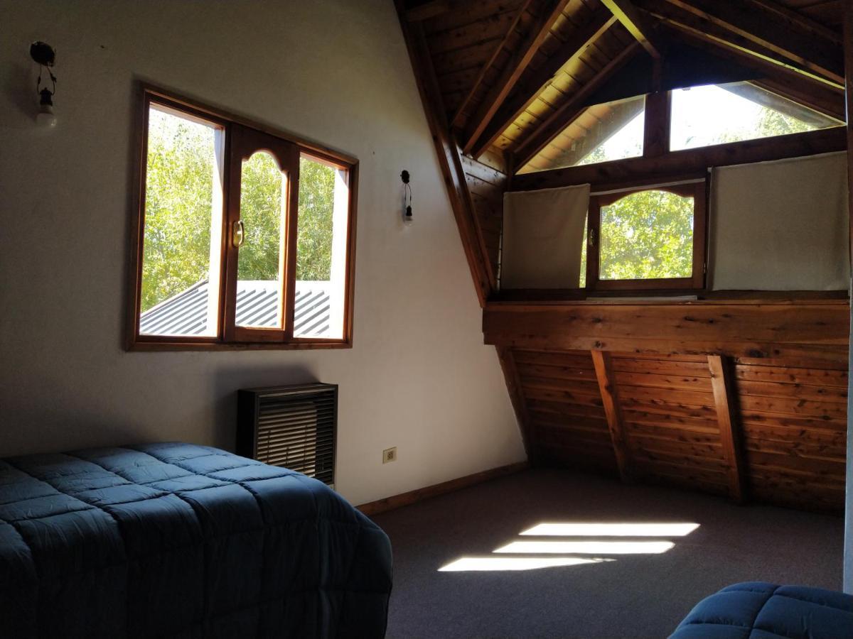 Habitacion Privada En Cabana Compartida "Los Cordobeses" Сан-Мартин-де-лос-Андес Экстерьер фото